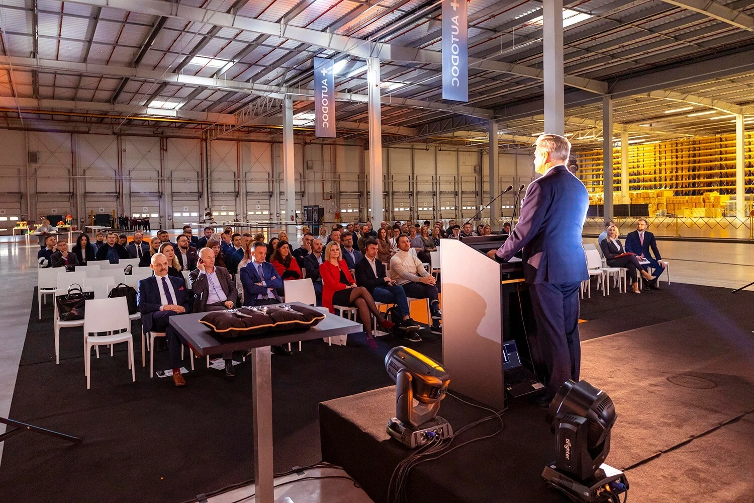 8406f413 1671459747665